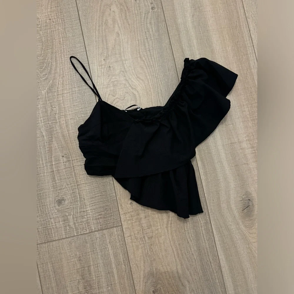 Zara • Ruffle top • Small - Picture 8 of 9